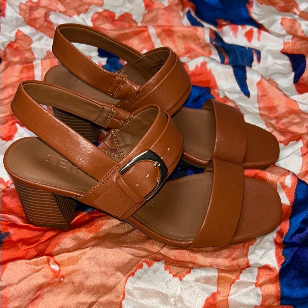 AEROSOLES Tan Sandals with Chunky Block Heel